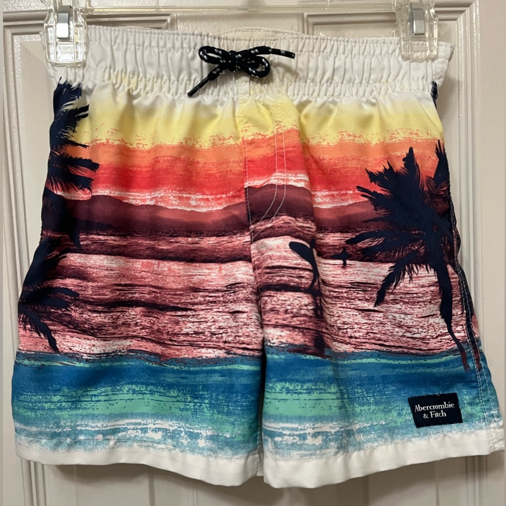 Abercrombie Boy’s Sun and Surf Swim Trunks, Size 7/8